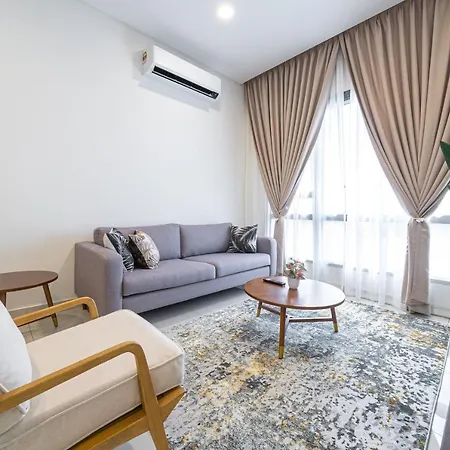 Cozy 2B2B W Pool - 6 Pax - 5 Min To Mid Valley Megamall Kuala Lumpur Exterior photo