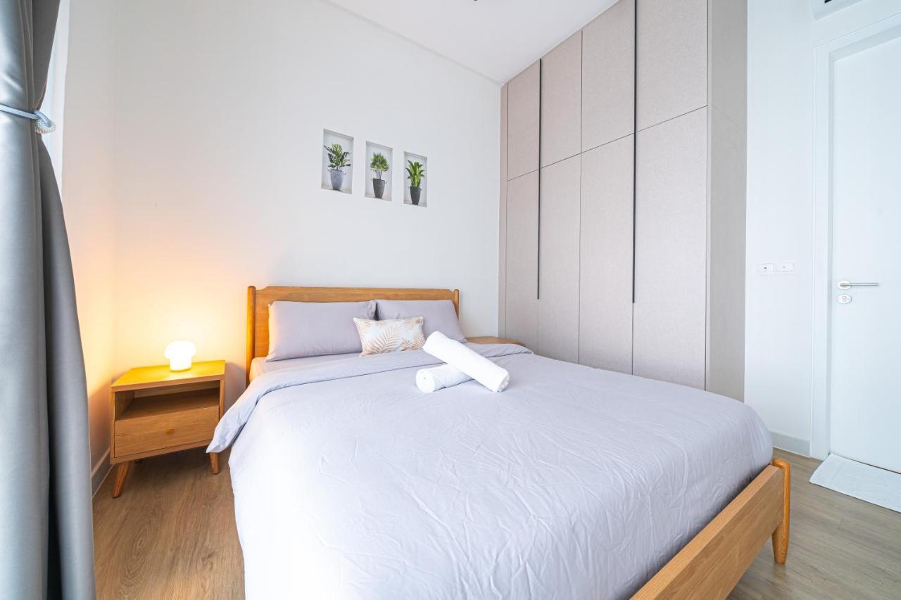 Cozy 2b2b W Pool - 6 Pax - 5 Min To Mid Valley Megamall Apartment Kuala Lumpur