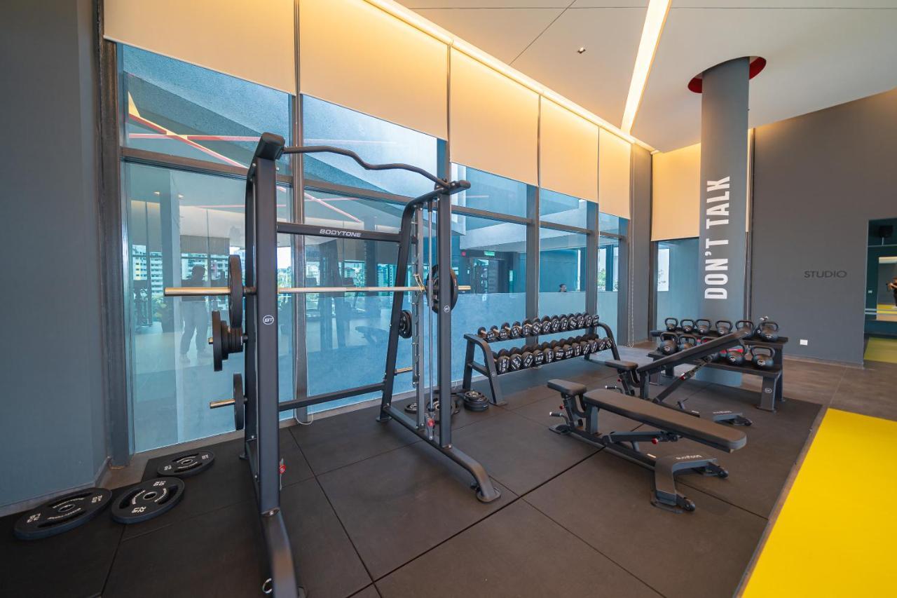 Cozy 2b2b W Pool - 6 Pax - 5 Min To Mid Valley Megamall Apartment Kuala Lumpur