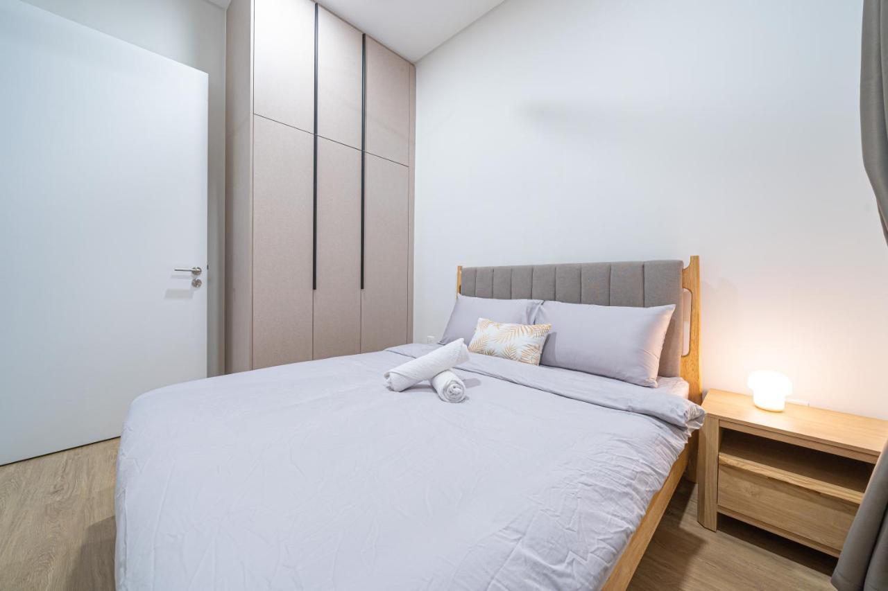 Cozy 2b2b W Pool - 6 Pax - 5 Min To Mid Valley Megamall Apartment