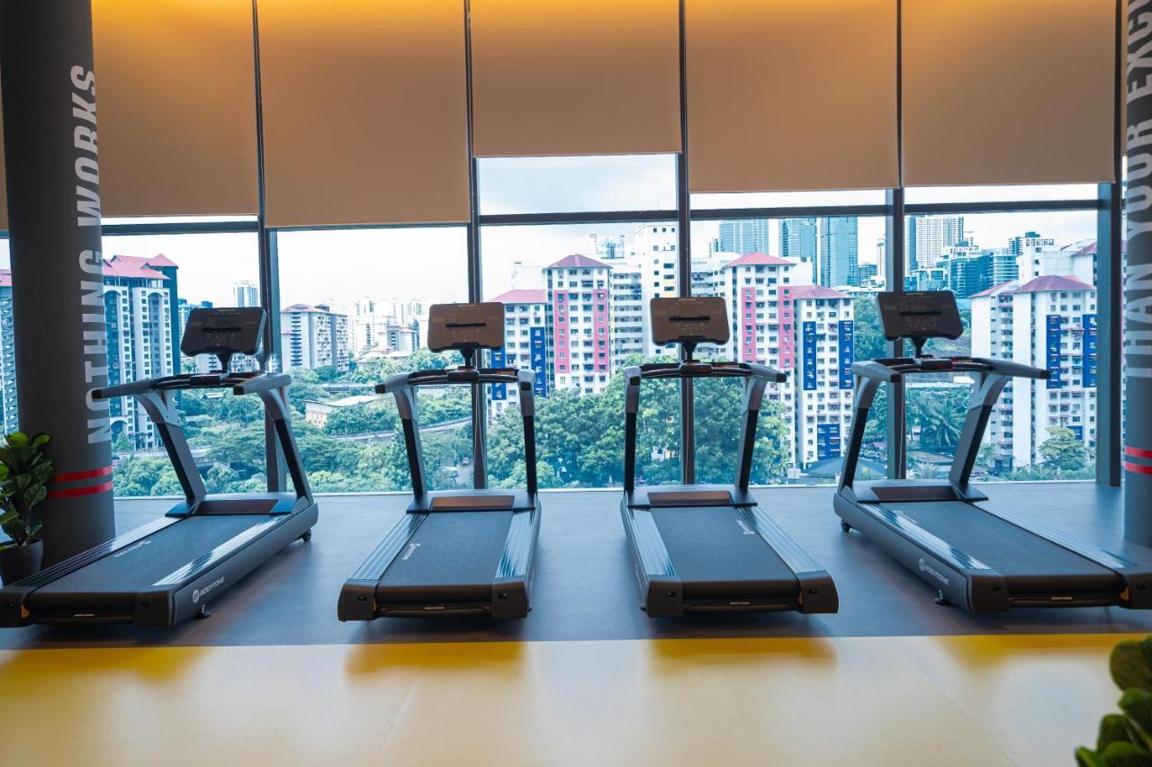 Cozy 2b2b W Pool - 6 Pax - 5 Min To Mid Valley Megamall Apartment Kuala Lumpur